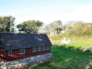 4 person holiday home in Fanø-By Traum