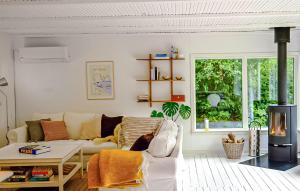 Two Bedroom Nice Home In Jægerspris