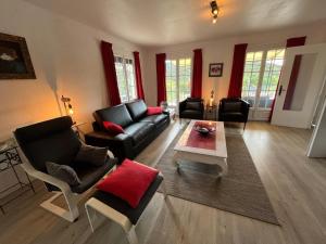 Villas Beautiful villa with private heated pool : photos des chambres