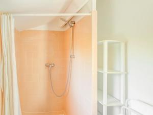 Maisons de vacances Peaceful Garden Retreat, Berre : photos des chambres