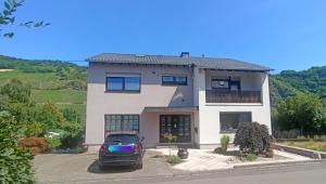 Ferienwohnung mit Blick auf die Moselloreley