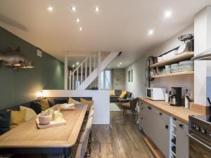 Maisons de vacances Holiday Home in Doulcon near Lac Vert Plage : photos des chambres