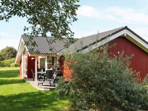 Holiday home in Großenbrode with bubble bath
