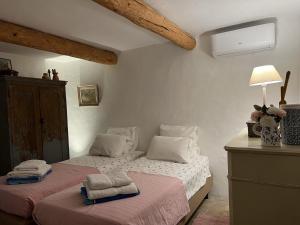 Villas Oppede Villa with Private Pool : photos des chambres