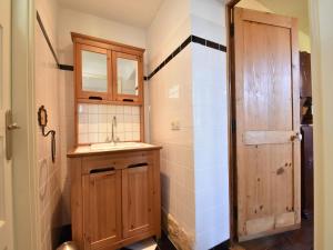 Maisons de vacances Cottage in France with Garden near Lake : photos des chambres
