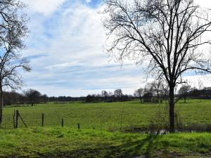 Maisons de vacances Cottage in France with Garden near Lake : photos des chambres