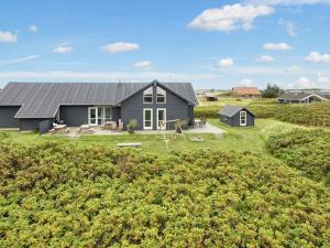 18 person holiday home in Harboøre