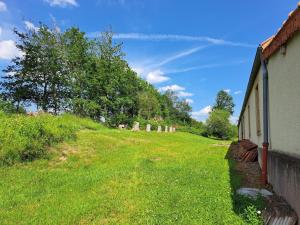Maisons de vacances Holiday Home in Vieure near Lake and Garden : photos des chambres