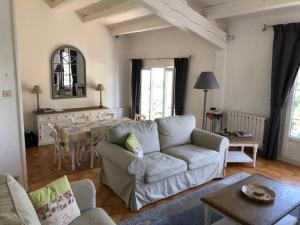 Villas Villa near Les Etangs de Bages Lake : photos des chambres