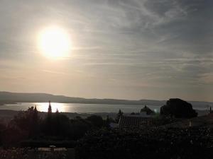 Villas Villa near Les Etangs de Bages Lake : photos des chambres