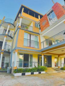 Hotel Royal Nest Entebbe