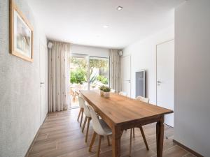 Villas Villa in Pouzols with Private Pool & Vineyards : photos des chambres