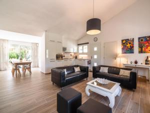Villas Villa in Pouzols with Private Pool & Vineyards : photos des chambres