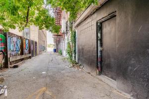 Great 1BR Apartment near VIA Rail