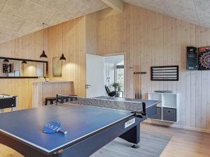 10 person holiday home in Hasselberg