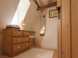 Maisons de vacances Cottage in Badefols-d'Ans with Pool : photos des chambres