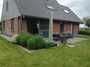 Holiday Home in Alveringem near Beach
