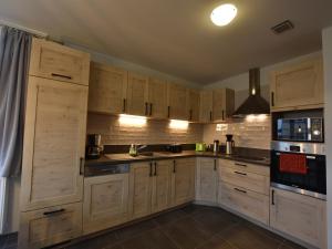 Holiday Home in Alveringem near Beach