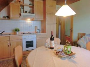 Cozy Apartment with Private Garden in Nisterau