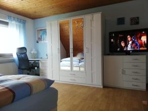 Cozy Apartment with Private Garden in Nisterau