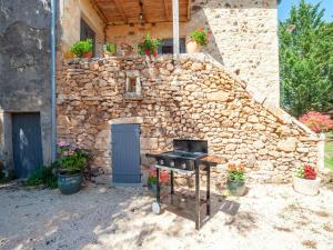 Maisons de vacances Tranquil Escape in Loubejac : photos des chambres