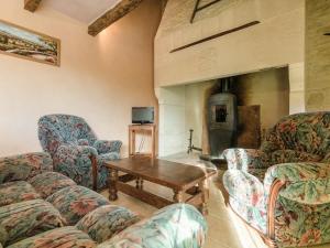 Maisons de vacances Holiday Home in Cressensac with Pool : photos des chambres