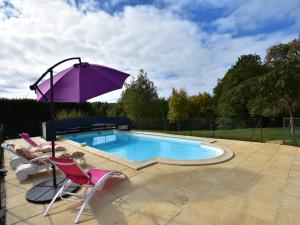 Maisons de vacances Holiday Home Uzech with Private Pool : photos des chambres