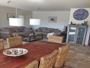 Villa in Ampus with Panoramic Views & Pool