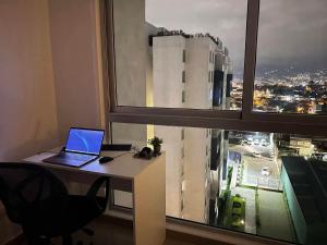 Luxury 12th Floor Apartment with Views - Downtown San Jose Pool and Gym
