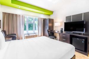 Travelodge by Wyndham Trois-Rivieres