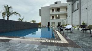 Savanna Retreat By Mystical Views