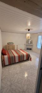 Maisons de vacances Spacieuse maison en pierre : photos des chambres