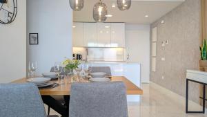 BENIDORM BEACH sweet apartment