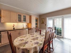 Cozy Cottage for 8 Guests