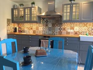 Villa in Olonzac with Pool near Lac du Jouarres