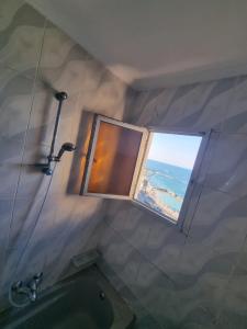 Panoramic Sea View ZAMZM Flat miami FAMILY ONLY شقة فندقية زمزم بانورما بشاطئ ميامي - الاسكندرية صف اول مباشر علي بحر - عائلات فقط