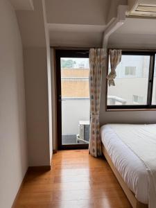 新宿区Shinjuku早稻田大学徒步3分钟 直达日本桥池袋新宿上野 2DK 两室 40平南北通透双阳台 带电梯