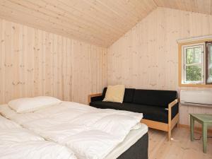12 person holiday home in Læsø