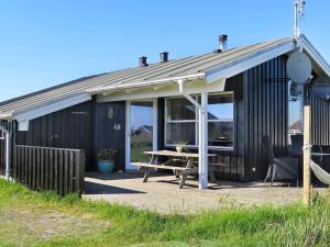 6 person holiday home in Lemvig-By Traum