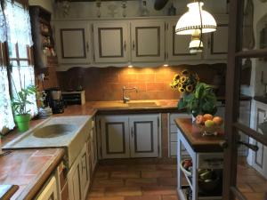 Maisons de vacances Holiday Home in Le Luc with Pool & Vineyards : photos des chambres