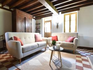 Maisons de vacances Holiday Home in Chantenay with Private Pool : photos des chambres