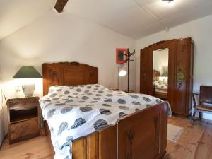 Maisons de vacances Holiday Home in Decize near Beach : photos des chambres