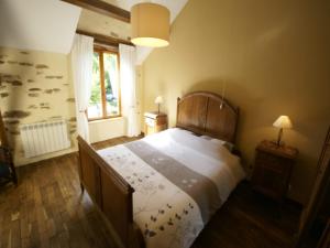 Maisons de vacances Holiday Home in Limoges with Saltwater Pool : photos des chambres