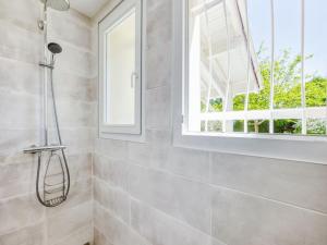 Maisons de vacances Holiday Home in Barry-d'Islemade with Pool : photos des chambres