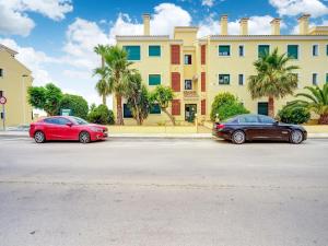 Valencia Apartment with Pool