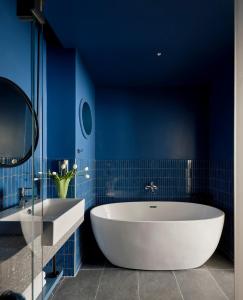 The Urban Resort City Center by Circadian