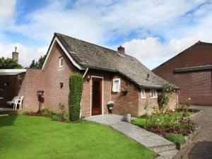 Holiday Home in Margraten near Maastricht