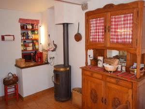 Escape in Saint-Julien-du-Gua