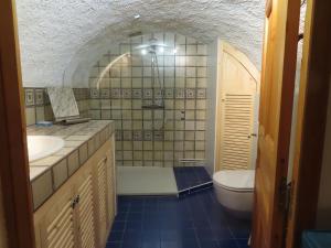 Maisons de vacances Escape in Saint-Julien-du-Gua : photos des chambres