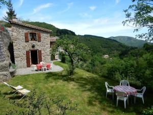Maisons de vacances Escape in Saint-Julien-du-Gua : photos des chambres